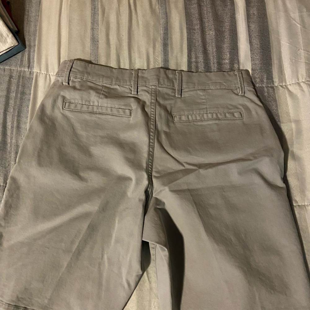Gap 10 in shorts waist size 31